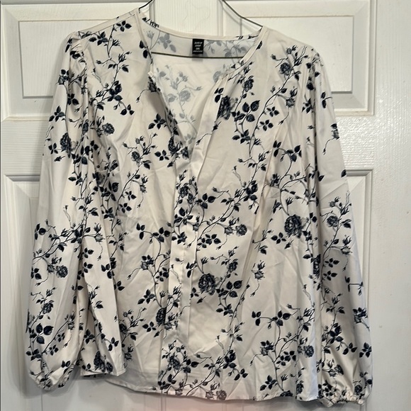 Floral Print Women's Top - Picture 1 of 2